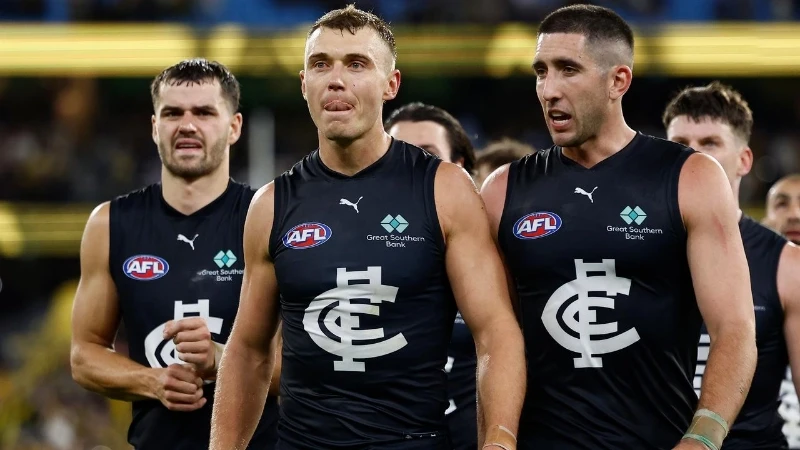 Article from www.foxsports.com.au with the title ‘One of the darkest nights in Carlton’s history’: How dismal Blues ‘lost their minds’